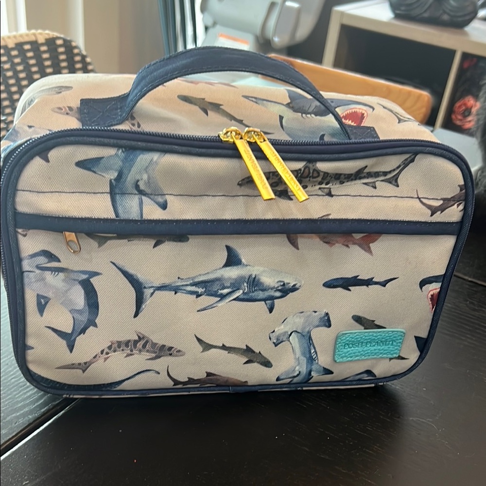 Posh Peanut Shark Print Lunch Bag - Blue